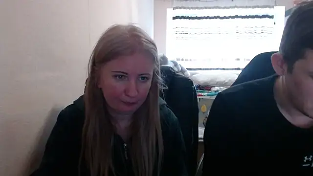 PeterAndJen online show from March 22, 6:53 pm