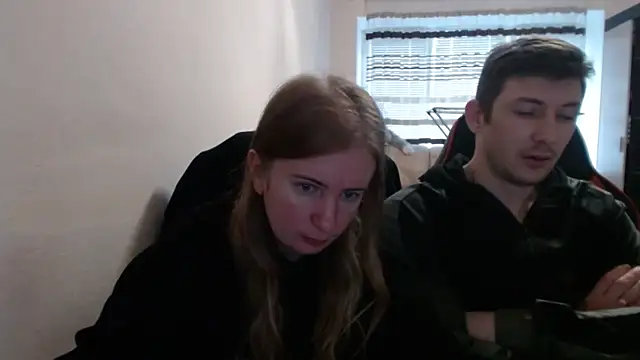 PeterAndJen online show from October 12, 6:15 am