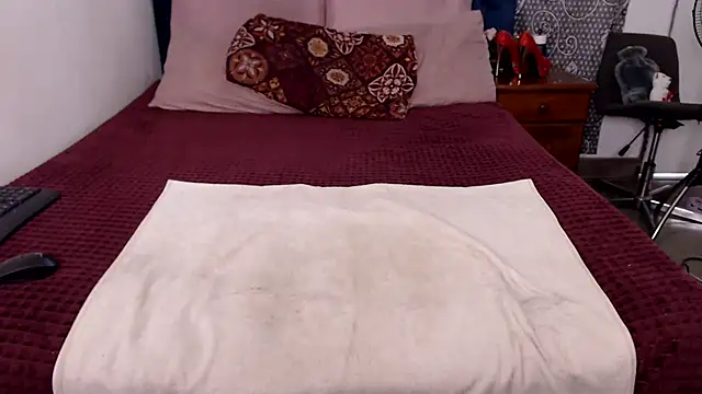 BootyCallEver online show from November 29, 9:42 am