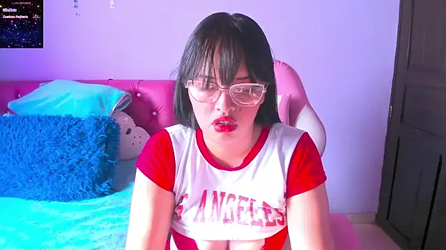 Snapshot of crissn0707 chatting on May 26, 12:58 pm crissn0707 online show from May 26, 12:58 pm