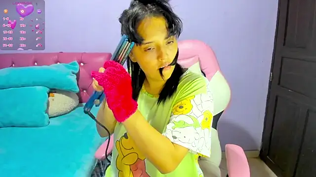 crissn0707 online show from March 12, 12:27 am