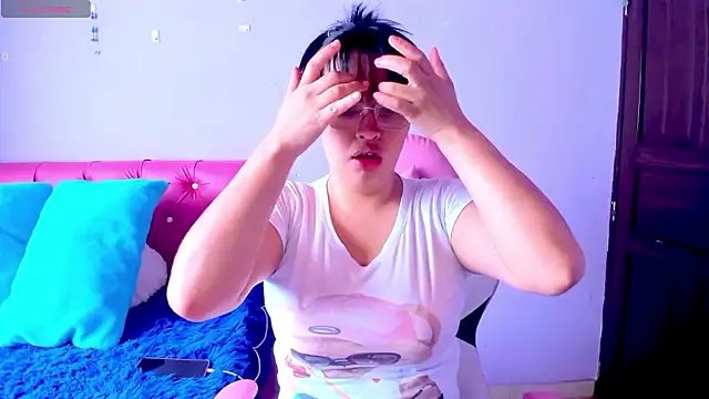 crissn0707 online show from January 19, 1:15 pm