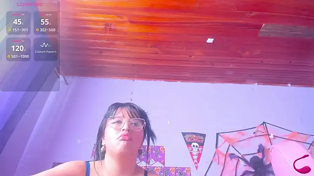 crissn0707 online show from October 26, 1:11 pm