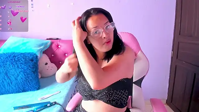 crissn0707 online show from March 20, 12:28 pm