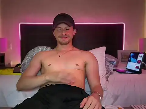 mcklister kinky feets online show from March 30, 5:09 am