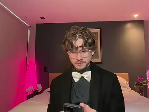 Snapshot of mcklister_kinky_feets chatting on February 14, 3:56 pm mcklister kinky feets online show from February 14, 3:56 pm