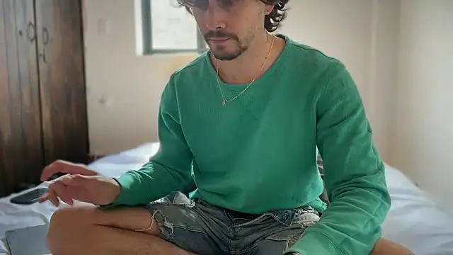 mcklister kinky feets online show from April 23, 3:46 pm