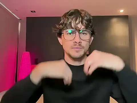 Snapshot of mcklister_kinky_feets chatting on February 11, 5:02 pm mcklister kinky feets online show from February 11, 5:02 pm