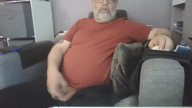Snapshot of Naturistmale45 chatting on April 19, 11:55 am Naturistmale45 online show from April 19, 11:55 am