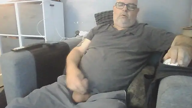 Naturistmale45 online show from July 20, 8:22 am