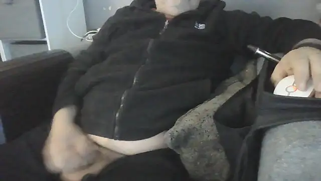 Snapshot of Naturistmale45 chatting on May 5, 8:28 am Naturistmale45 online show from May 5, 8:28 am