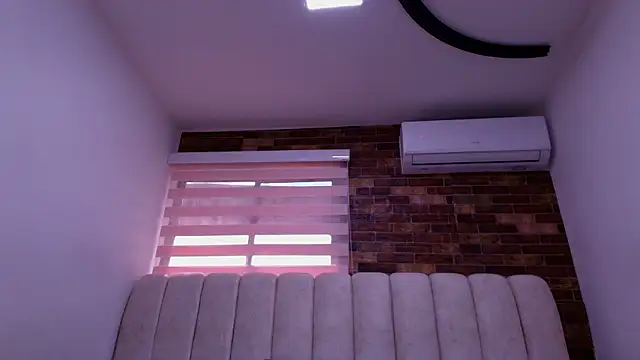 timkerbell  online show from March 28, 7:15 pm