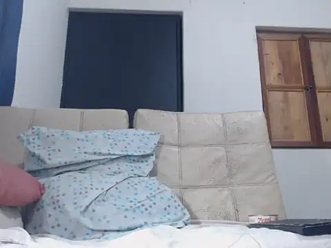 Snapshot of womancute chatting on October 9, 3:07 am womancute online show from October 9, 3:07 am