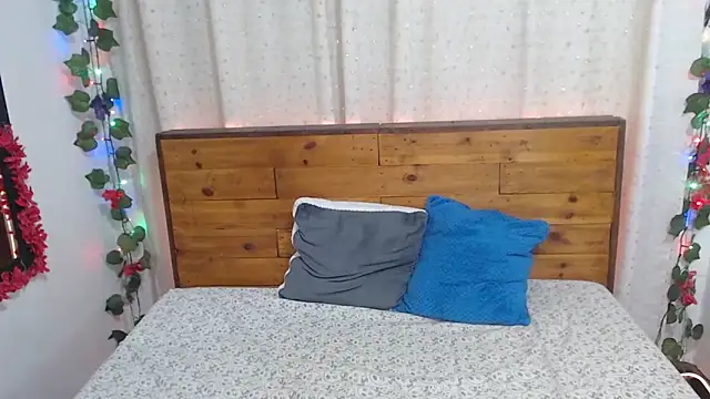 NikkieMilky online show from February 10, 1:48 am