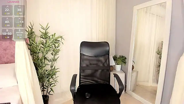 Snooky Clinton online show from September 18, 11:41 pm