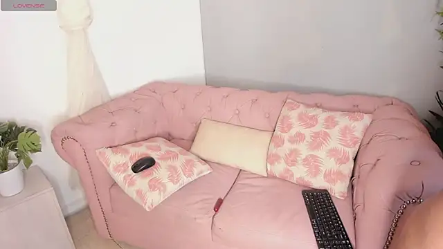 Snooky Clinton online show from October 10, 12:55 am