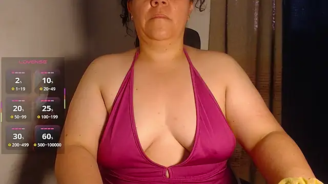 Snapshot of agathamiller01 chatting on May 19, 11:06 am agathamiller01 online show from May 19, 11:06 am