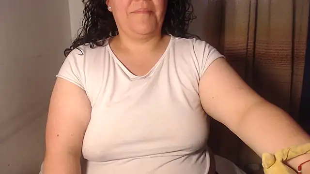 agathamiller01 online show from March 11, 10:48 pm