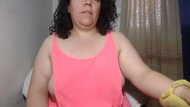 agathamiller01 online show from November 2, 11:04 am