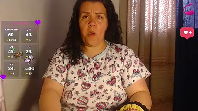 Snapshot of agathamiller01 chatting on May 22, 1:31 pm agathamiller01 online show from May 22, 1:31 pm