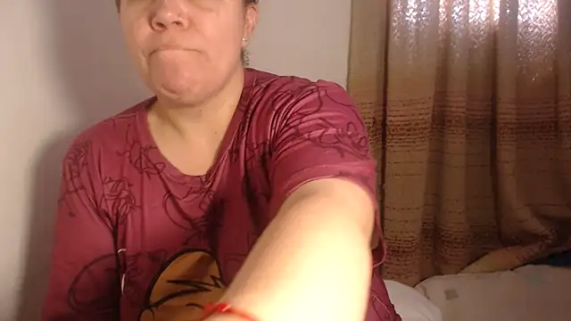 agathamiller01 online show from February 20, 4:31 pm