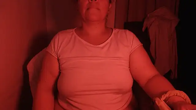 agathamiller01 online show from November 28, 11:16 pm