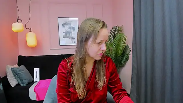 Snapshot of GabrielGold chatting on December 18, 8:45 pm GabrielGold online show from December 18, 8:45 pm