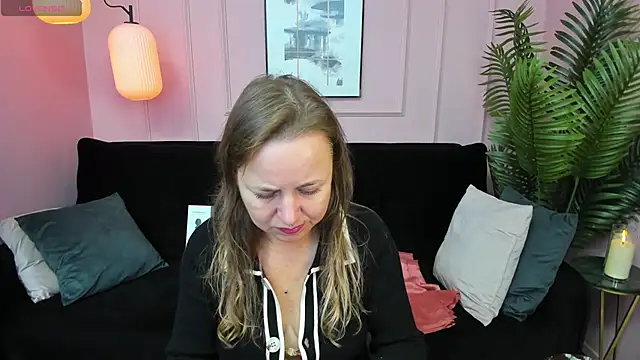 Snapshot of GabrielGold chatting on September 18, 8:12 pm GabrielGold online show from September 18, 8:12 pm