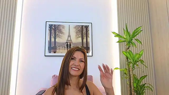 Snapshot of bella__adams chatting on July 20, 4:20 pm bella adams online show from July 20, 4:20 pm