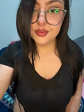 MileyGia online show from February 3, 12:32 am