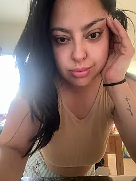 MileyGia online show from March 16, 2:53 pm