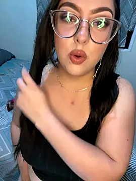 MileyGia online show from November 8, 1:09 am