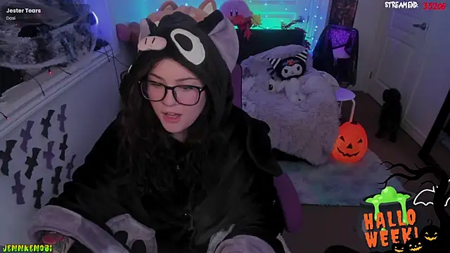 JennKenobi online show from October 27, 2:40 pm