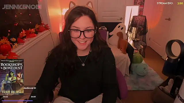 Snapshot of JennKenobi chatting on September 25, 3:18 pm JennKenobi online show from September 25, 3:18 pm