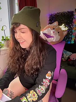 JennKenobi online show from March 6, 3:29 pm