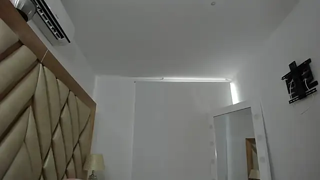 briana wonder69xxx online show from April 18, 2:30 pm