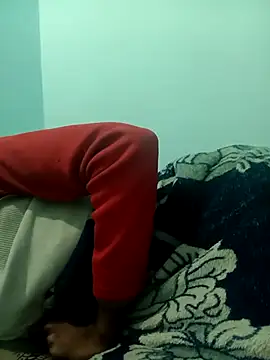 PrabV0319 online show from December 19, 11:45 am