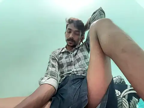 Snapshot of PrabV0319 chatting on February 26, 10:04 am PrabV0319 online show from February 26, 10:04 am