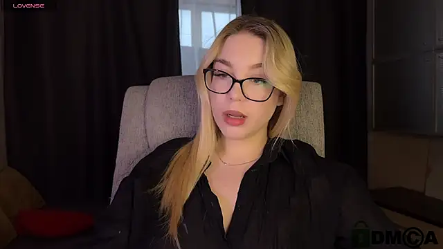 ariashaa online show from April 7, 3:25 pm