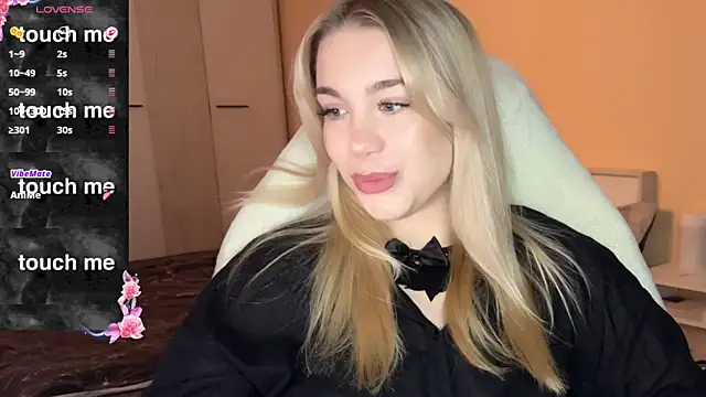 ariashaa online show from October 26, 2:28 pm