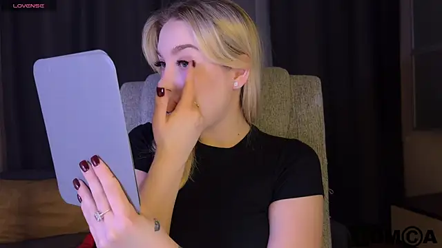 ariashaa online show from March 25, 3:55 pm