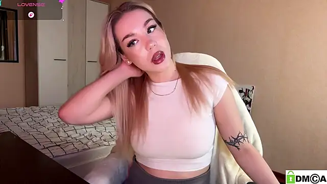 ariashaa online show from December 5, 11:09 am