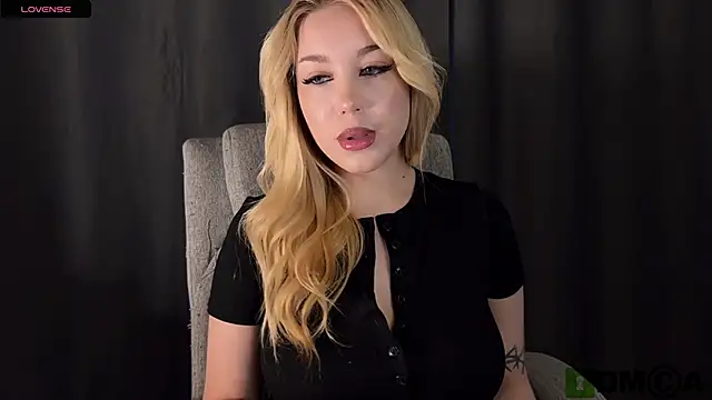 ariashaa online show from June 1, 2:06 pm