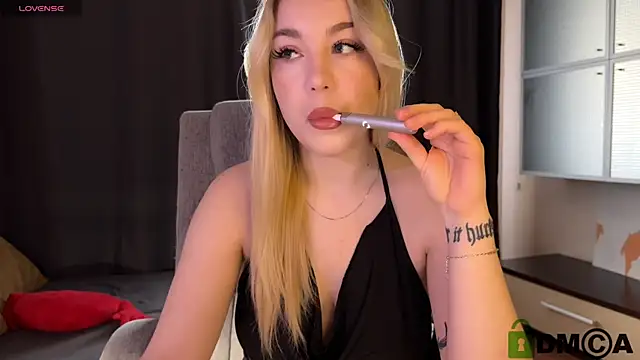 ariashaa online show from April 8, 11:12 am