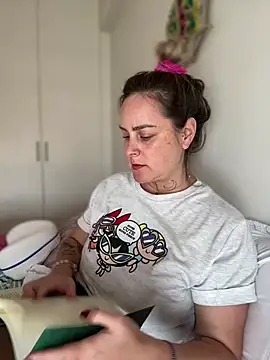 Snapshot of misslulipop chatting on March 15, 8:54 pm misslulipop online show from March 15, 8:54 pm