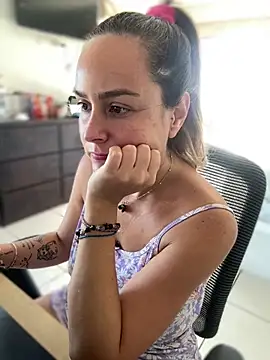 misslulipop online show from March 13, 3:17 pm