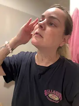 Snapshot of misslulipop chatting on March 16, 11:59 pm misslulipop online show from March 16, 11:59 pm