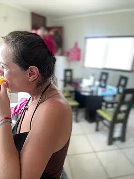 misslulipop online show from February 19, 7:33 pm