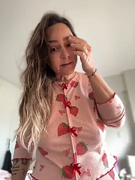 Snapshot of misslulipop chatting on September 14, 2:06 pm misslulipop online show from September 14, 2:06 pm