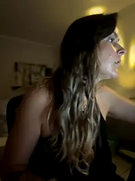 misslulipop online show from December 4, 11:59 pm